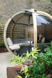 Spiral Courtyard Garden In East London 0203 553 7523 Courtyard Gardens Design Garden Pods Courtyard Garden