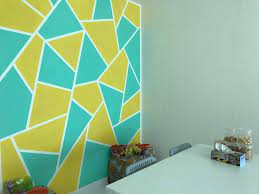 Dengan pilihan motif beragam, wallpaper membuat project make over rumah lebih ringkas dilakukan. Ini Cara Betul Deko Dan Cat Dinding Corak Abstrak Mula Sekarang Raya Nanti Siaplah Mingguan Wanita
