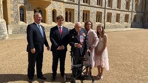 Captain sir tom moore has been knighted in the queen's first official engagement in person since lockdown. Captain Sir Tom Moore Knighted By The Queen Metro Video