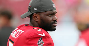 Did the Eagles convince Shaq Barrett to unretire?