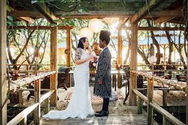 Louis who will be present for your rehearsal and your depending on the previous and current weather conditions, the garden reserves the right to make the decision whether the ceremony will take place. Japanese Inspired Miami Koi Gardens Wedding Bridal Musings