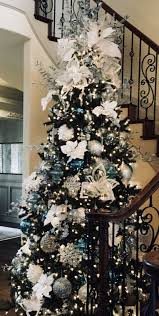 Clue And White Christmas Tree Elegant Christmas Trees Christmas Tree Themes Black Christmas Tree Decorations