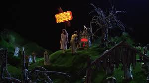 With stranger things season three taking place in the summer of 1985, various episodes featured obvious nods to pop culture touchstones of the summer, such as day of additionally, winona ryder plays joyce byers in stranger things, with one of her breakout roles being lydia deetz in beetlejuice. What Are Some Of Your Favorite Horror Settings
