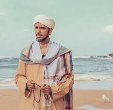 Zaenal abidin bin ali abu bakr bin salim bin salim bin hadi al sheikh hamid bin abu bakar here's a little background as much about al. 51 Habib Ali Zaenal Abidin Ideas In 2021 Islamic Quotes Alhamdulillah Kaws Wallpaper