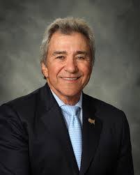 Michael Coles's Instagram, Twitter & Facebook