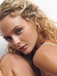 VOGUE open casting 2025 Alana O'Brien, 20, Melbourne Australia. Final  selection of photos based