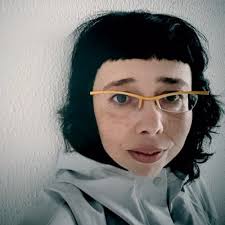 Zoe Romano (@zoescope)