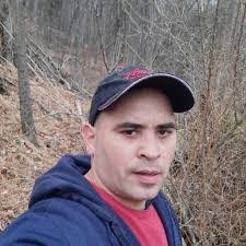 Kari Matos's Instagram, Twitter & Facebook