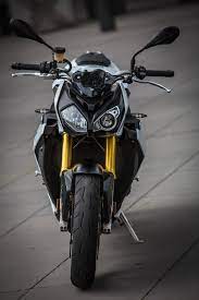 Review Bmw S Intimidating S1000r Streetfighter Bike Bmw Bmw Sports Bikes Motorcycles