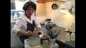 Restauratrice De Porcelaines Youtube