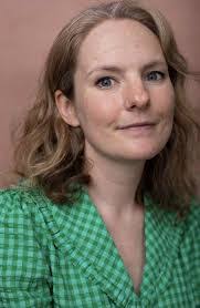 Laura Power's Instagram, Twitter & Facebook