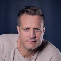 200+ "Stuk" profiles