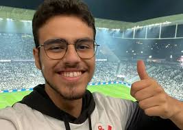 The Medical Intensive Care Unit (MICU) staff at Mass General has cared for  some of the most acutely ill patients during the #COVID19 pandemic, often  not able to properly celebrate the recovery