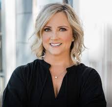 Staci Sullivan's Instagram, Twitter & Facebook