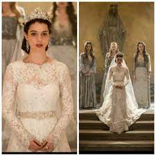 Pin By Alexis M Lane On I Do Celebrity Wedding Dresses Wedding Dresses Wedding Dress Accessories
