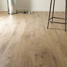 Sol Stratifie Premium Ep 14 Mm Decor Chene Safari Plancher Bois Parquet Stratifie Sol Stratifie