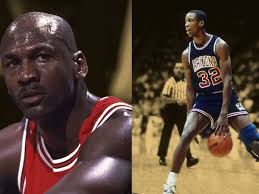 Sean Elliott says Michael Jordan never intimidated him