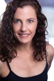 Lisa Mcelwee's Instagram, Twitter & Facebook