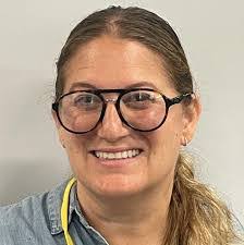 Elisa Marcus's Instagram, Twitter & Facebook