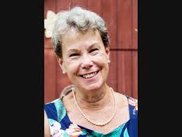 Julia Wright's Instagram, Twitter & Facebook