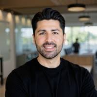 1800+ profils pour “Daniel C”