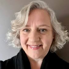 Leslie Mccarley's Instagram, Twitter & Facebook