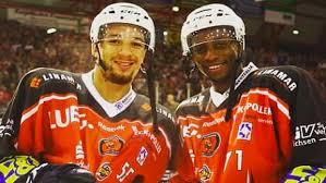 Wayne simmonds was one of the. Wayne Simmonds Congratulates Chris Stewart On His New Gig With A Classy Message Article Bardown