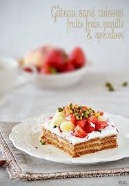 Gateau Aux Fruits Frais Vanille Speculoos Sans Cuisson Gateau Aux Fruits Frais Gateau Fruit Recette Dessert