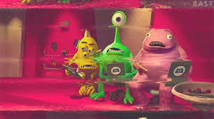 Monsters university (titulada monstruos university en españa) es una película animada en 3d de 2013, dirigida por dan scanlon y con las voces de john goodman, billy crystal y steve buscemi. Monsters University Gifs Page 8 Wifflegif