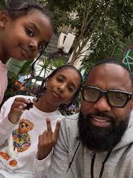 On that second clip @blazetucker almost killed Daddy! Lol we had a great  time! Have a merry Christmas!!!