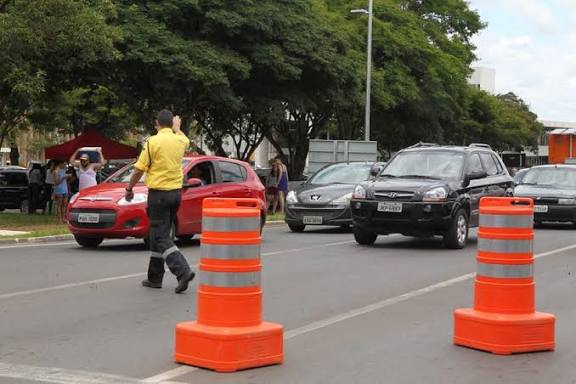 Veja as mudanças no trânsito no DF durante o Carnaval - GPS Brasília - Portal de Notícias do DF