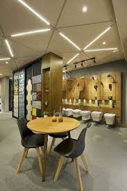 The Ceramic Shoppe A T Associates Showroom Interior Design Tile Showroom Showroom Design