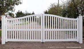 The kidkusion 25ft driveway guard black creates a visual barrier on your drive for children so that they are safe from the road and street. Gartentore Holztore Mit 25 Jahren Garantie Made In Germany Entrance Gates Design House Gate Design Door Gate Design