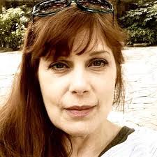 Diane Schmitz's Instagram, Twitter & Facebook