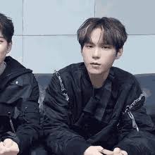 *1 pc random among si hun ver. Seongjun Bdc Gif Seongjun Bdc Hongseongjun Discover Share Gifs
