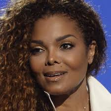 'Mortified' Mariah Carey discusses 'horrible New Year's Eve'