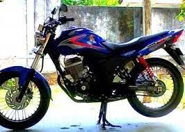 Modif verza kontes touring style harian ini menggunakan velg jari jari tapak lebar dengan profil ban besar. 7 Ide 24 Gambar Modifikasi Motor Honda Verza Paling Keren 2017 Motor Honda Honda Motor