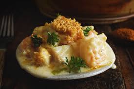 When well blended, add parsley, cheese and vermouth or wine. Low Carb Baked Seafood Casserole Recipe Simply So Healthy