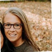 Stephanie Callihan's Instagram, Twitter & Facebook