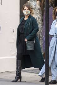 Princess eugenie is eighth in line for the british throne. Princess Eugenie Steps Out In London For First Time Following Baby News
