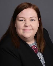 Kim Hollenback's Instagram, Twitter & Facebook