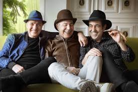 Ünlü şarkıcı mazhar alanson, gençlik yıllarında nasıl biri olduğunu anlattı. Mazhar Alanson Ozkan Ugur Un Genclik Fotografini Ayni Oglu Alisan Diye Paylasti Herkes Ozkan Ugur Un Oglu Alisan I Merak Etti Son Dakika Haberler