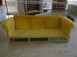 Üst yüzeyi zımparalanarak şekillendirilmiş olup alt yüzeyi polardır. Koltuk Deri Kaplama Koltuk Doseme Tamir Yenileme Istanbul