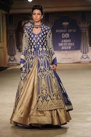 27 Stunning Jacket Style Lehenga Ideas For A Winter Wedding African Clothing Styles Indian Designer Outfits Clothes Design