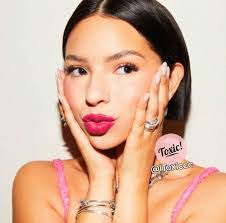 Jennifer Astorga's Instagram, Twitter & Facebook