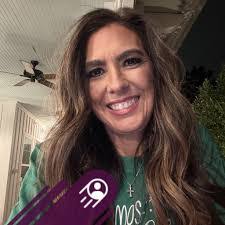 Kelly Thrash's Instagram, Twitter & Facebook