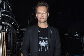 David hallyday en studio également. David Hallyday Et L Heritage De Johnny Une Histoire Du Passe Qui Saoule Vraiment Les Gens