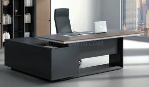 Our office furniture lets you outfit your office in style and durability at a fantastic value. Leather Finish Office Table Smart Office Desks Online Bossescabin Com