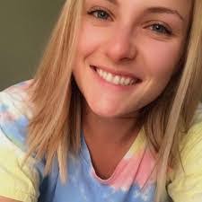 Ashley Remillard's Instagram, Twitter & Facebook