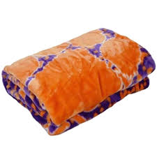 Support the crimson tide with this quality red and gray lightweight plush fleece. College Covers Fan Shop Throws Alabama Crimson Tide 63 X 86 Soft Raschel Throw Blanket Walmart Com Walmart Com